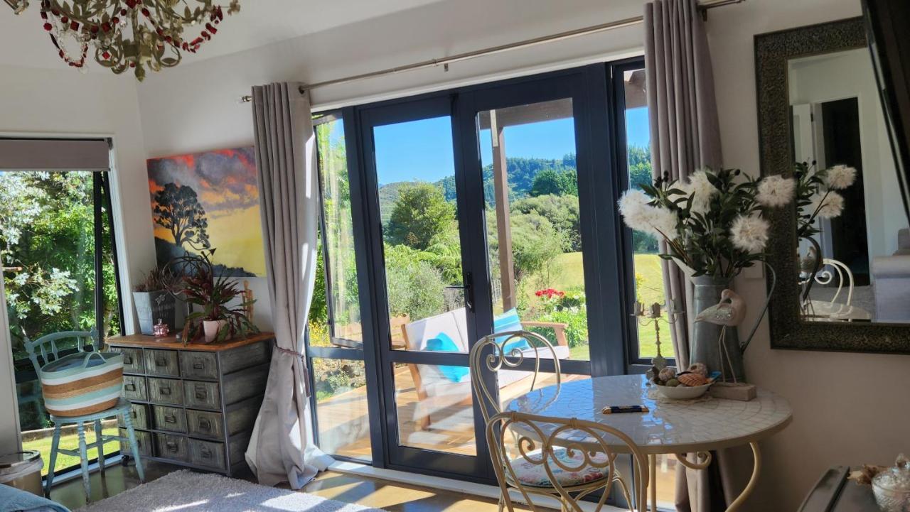 Hotel Boutique Art Retreat Upper Hutt Exterior foto